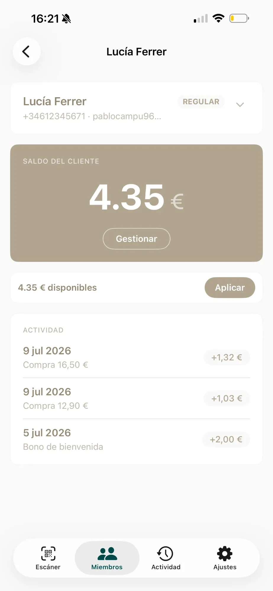 ficha con 'X € disponibles' y el botón Aplicar